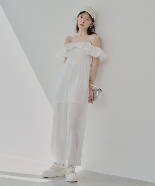 Chico 【SALON by Chico限定】ボリューム袖ドットコンビネゾン Chico】2wayボリュームフリルオフショルコンビネゾン｜パル