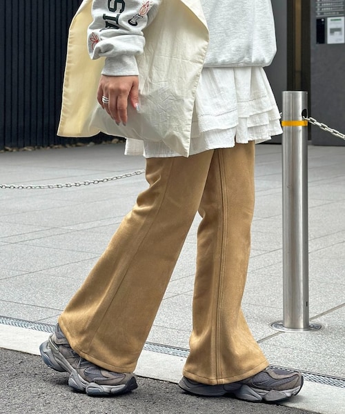 PIPI監修】フェイクスエードフレアパンツ｜パルグループアウトレットの