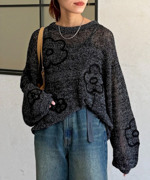 コード刺繍透かし編みニット