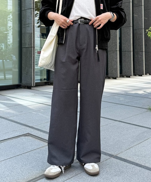 ハイウエストストレートスラックス