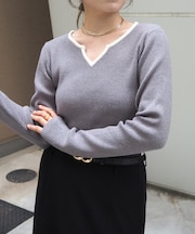 バイカラーキーネックリブニット