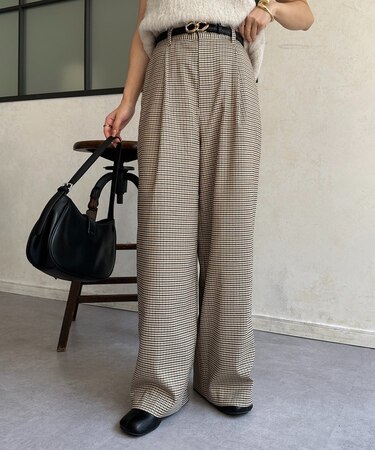 タックストレートスラックス