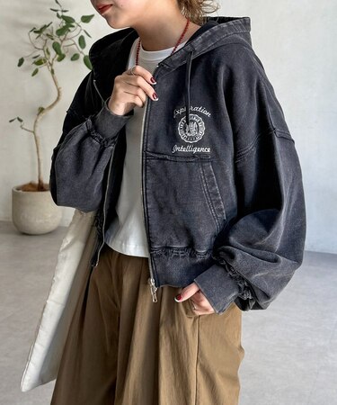 パウダー加工短丈パーカー