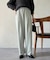 カットタックテーパードパンツ