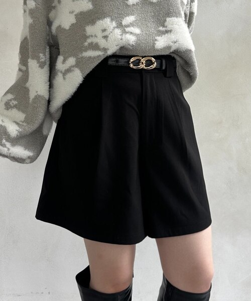 【新品】EMMEL REFINES EM ハイウエスト タック ショートパンツ EMMEL REFINES（エメルリファインズ）の「＜EMMEL REFINES＞EM ハイ