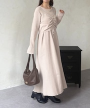 シャーリングビスチェ×リブニットワンピース