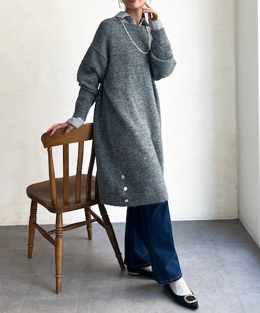 サイドGLDボタンミドル丈ニットワンピース