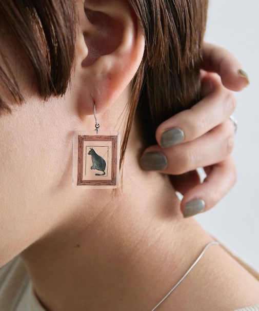 【ear PAPILLONNER】ピクチャーフレームピアス