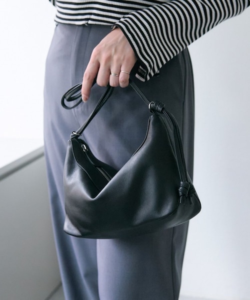 新品　ブラック　【ear PAPILLONNER】シンプルミニワンハンドルバッグ ear PAPILLONNER】シンプルミニワンハンドルバッグ｜パルグループ