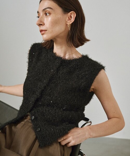 CAPRICIEUX LE'MAGE スパンコールフェザーベスト CAPRICIEUX LE'MAGE】スパンコールフェザーベスト｜パルグループ