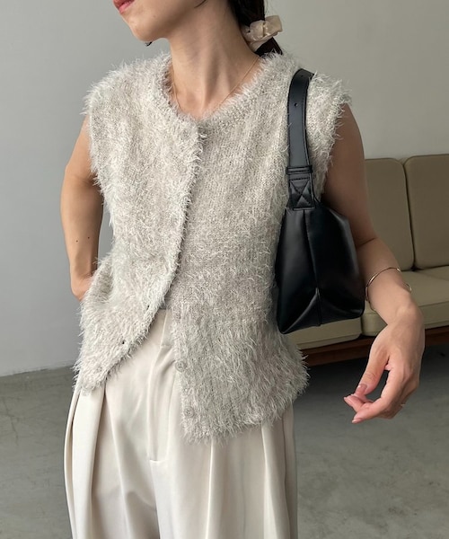 CAPRICIEUX LE'MAGE】スパンコールフェザーベスト｜パルグループ