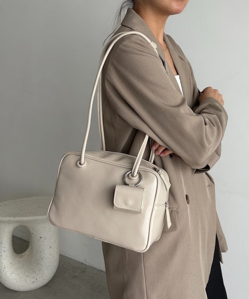 【CAPRICIEUX LE'MAGE】エナメルスクエアボストンバッグ