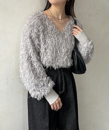 フェザーVネックプルオーバー