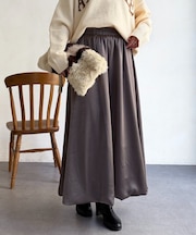 サテンバルーンスカート