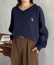 Vネック刺繍ロゴ裏起毛プルオーバー