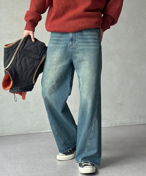 立体裁断セミフレアデニム