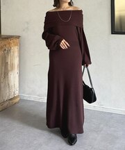 オフショルニットワンピース