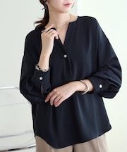 【Discoat】キレイメ釦使いスキッパーブラウス