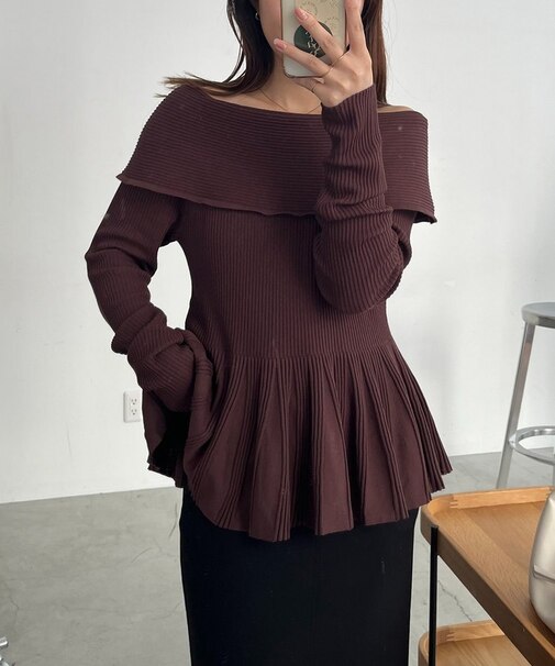 【CAPRICIEUX LE'MAGE】フレアボートネックニット