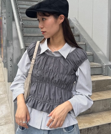 【CIAOPANIC TYPY】シャーリングビスチェ付きストライプシャツ