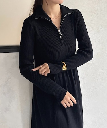 ハーフジップリブニットフレアワンピース