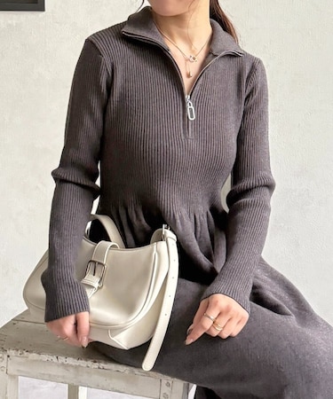 ハーフジップリブニットフレアワンピース