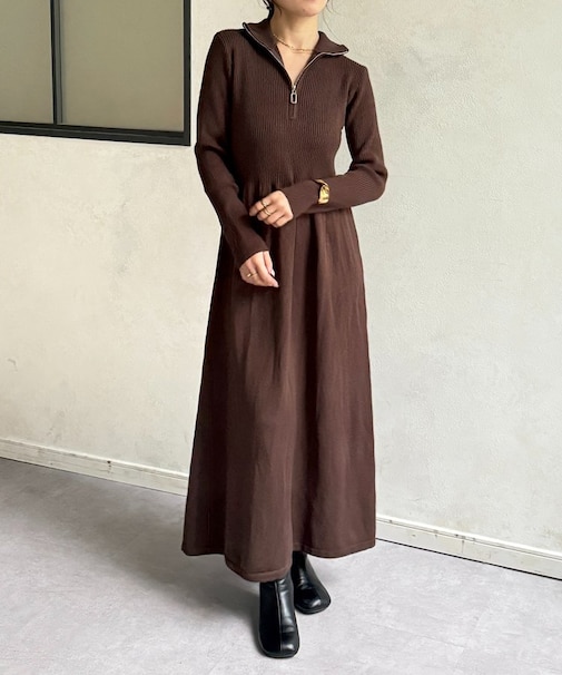 ハーフジップリブニットフレアワンピース