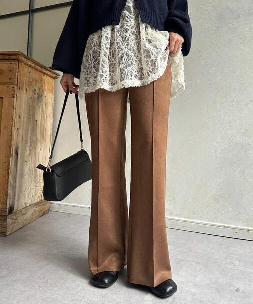 Fスエードセミフレアパンツ