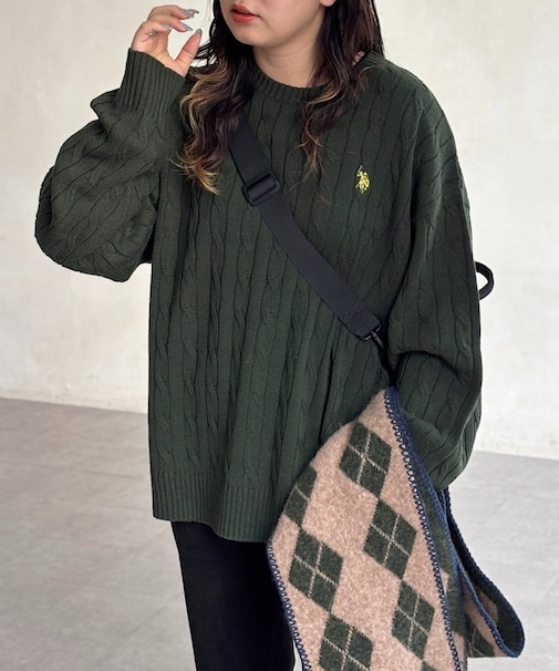 【U.S. POLO ASSN.】1ポイント刺繍ケーブルニットプルオーバー