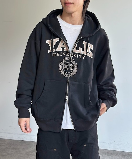 YALEジップパーカー