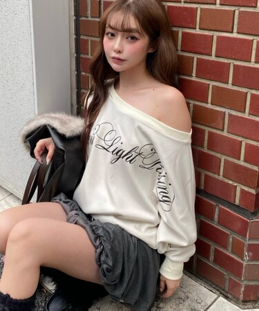 【RAY CASSIN】レイヤードロゴワンショルスウェット