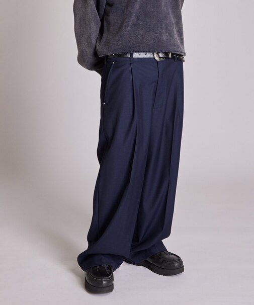 【WHO'S WHO gallery】ワンタックスタッズスラックス