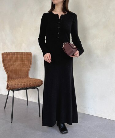 ヘンリーネックリブニットワンピース