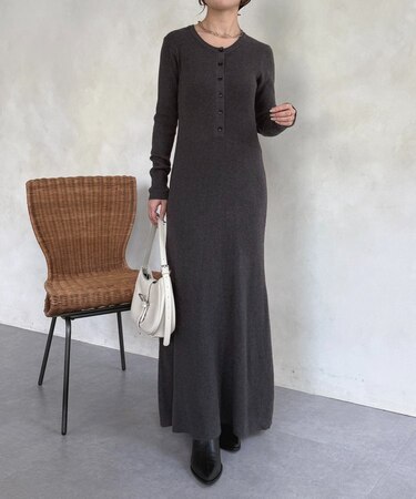 ヘンリーネックリブニットワンピース