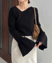 【CAPRICIEUX LE'MAGE】フレア袖アシメネックニット