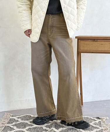 ワイドフレアパンツ