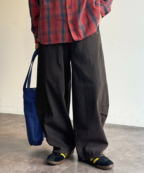 シームタックカーブデニム