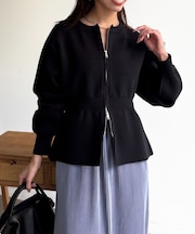 ペプラムジップジャケット