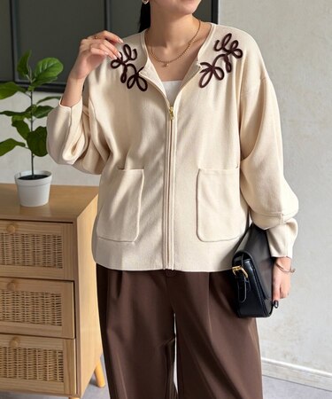 刺繍ニットジャケット