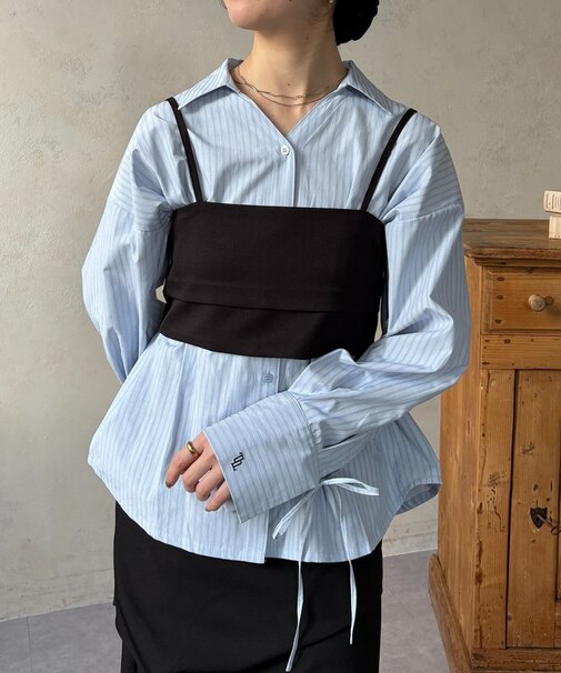 ビスチェ×袖リボンシャツ