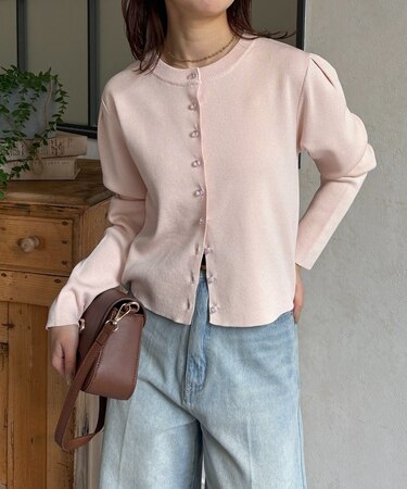 クリアボタン肩タックニットカーディガン