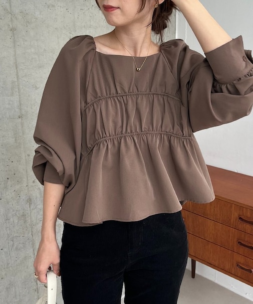 【CAPRICIEUX LE'MAGE】スクエアパフブラウス