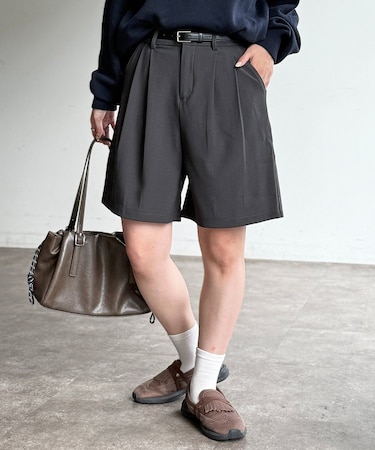 ベルト付きショートパンツ
