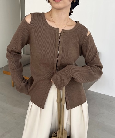 【CAPRICIEUX LE'MAGE】肩開きセッパボタンカーディガン