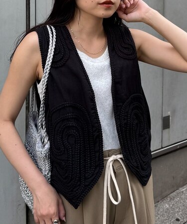 【CIAOPANIC TYPY】【India】ロープ刺繍ベスト