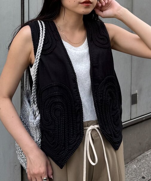 【CIAOPANIC TYPY】【India】ロープ刺繍ベスト