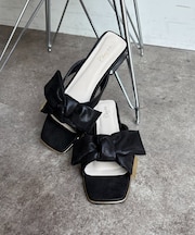 リボンミュールサンダル