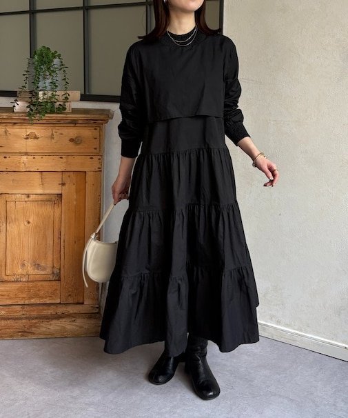 シャーリングネックティアードワンピース