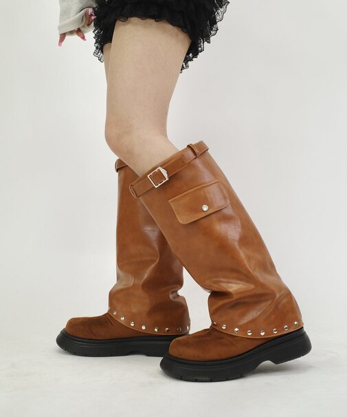 【WHO'S WHO gallery】ベルトスタッズブーツ