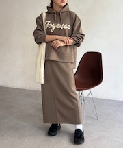 フーディー×ナロースカートセットアップ